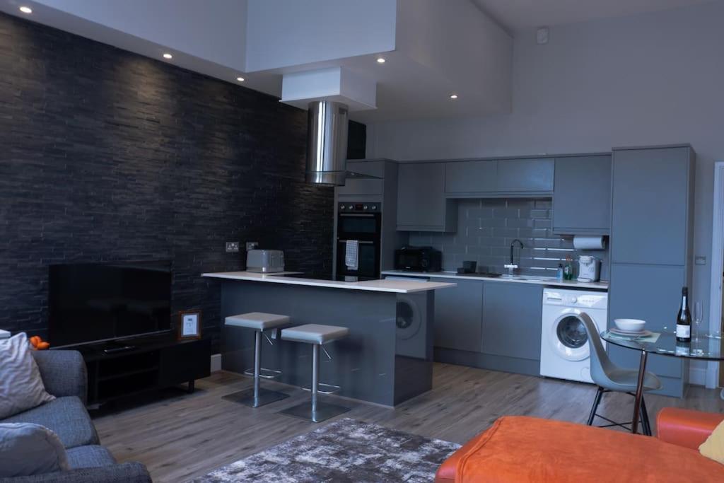 Spacious Apartment In City Centre - Free Parking Nottingham Exterior photo